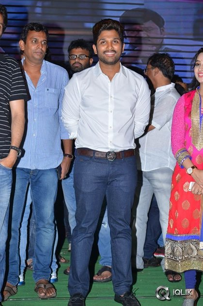 Son-Of-Sathyamurthy-Movie-Success-Meet-at-Vizag